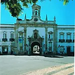 Adelaide Hotel