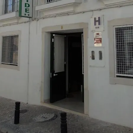 Adelaide 2* Faro