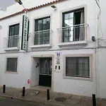 Adelaide מלון